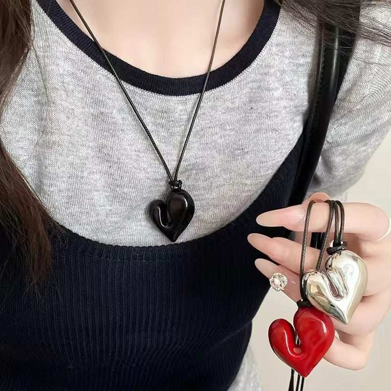 Crimson Love Vintage Heart Necklace – Romance with a Retro Soul