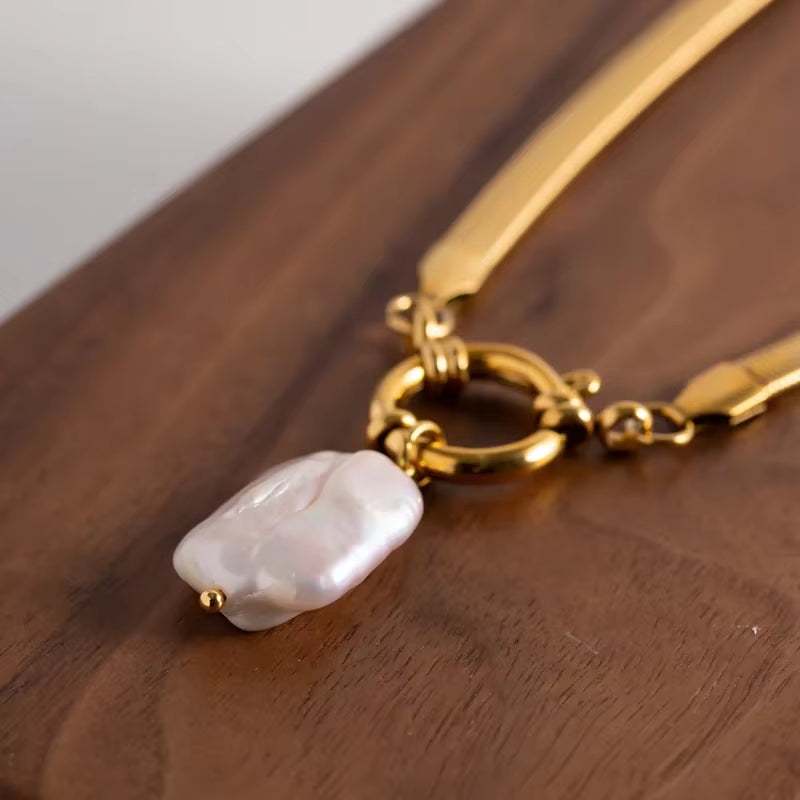 Waterproof Big Freshwater Pearl Pendant Necklaces Women Gold PVD Plated Titanium Steel Wide Flat Herribone Necklace