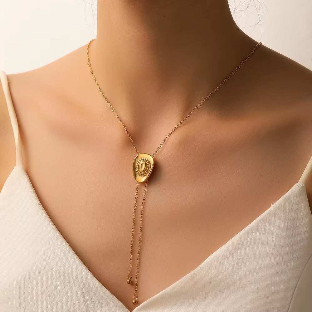 Western Muse Long Tassel Necklace – Bold Grace in Every Swing