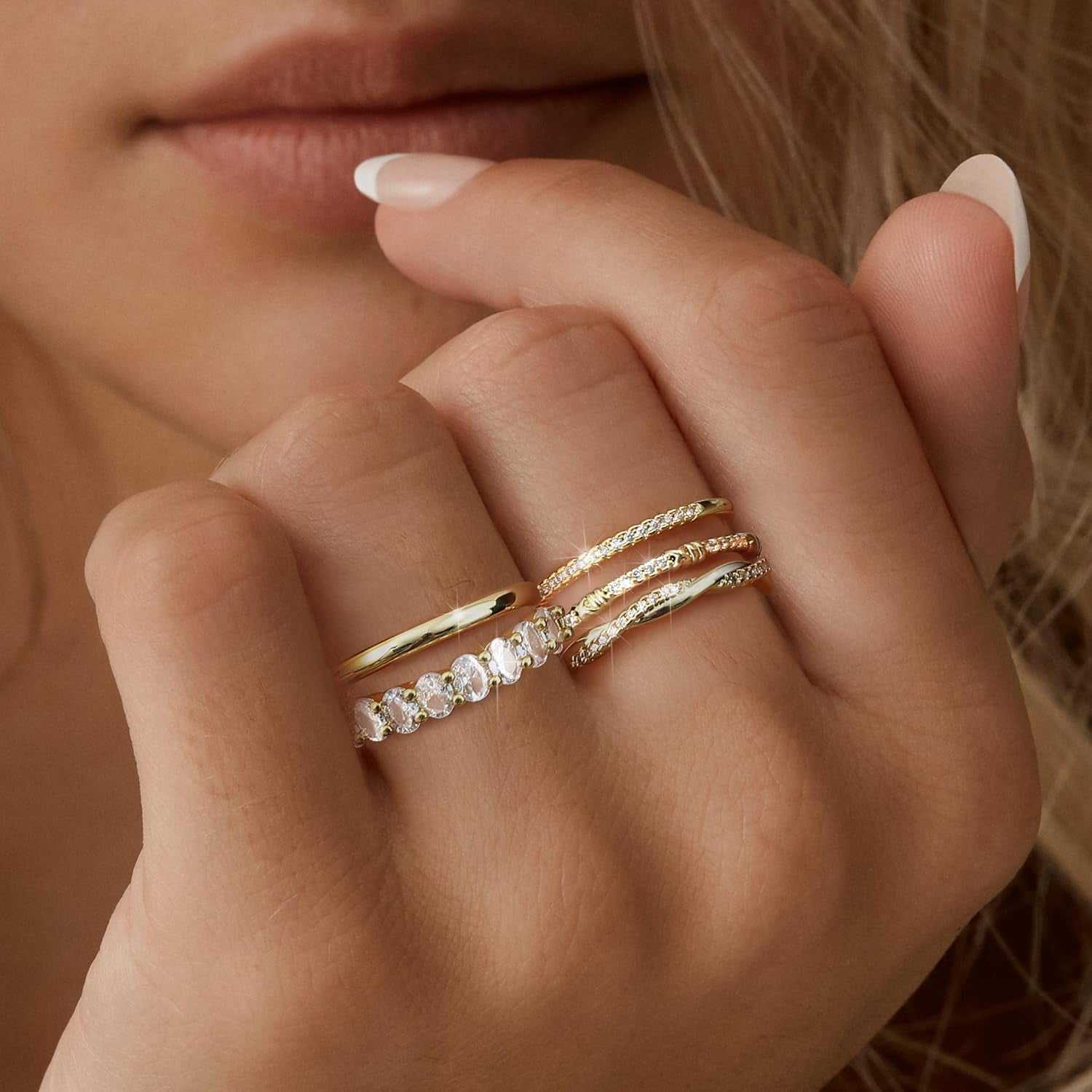 Gold Rings for Women 5PCS Stackable 14K Gold Plated Stacking Rings for Women Non Tarnish Trendy Dainty Rings Cubic Zirconia Gold Rings Set Statement Wedding Bands Rings