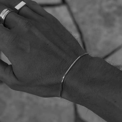 Emanco™ Gold Snake Chain Bracelet – Bold Simplicity for the Modern Man