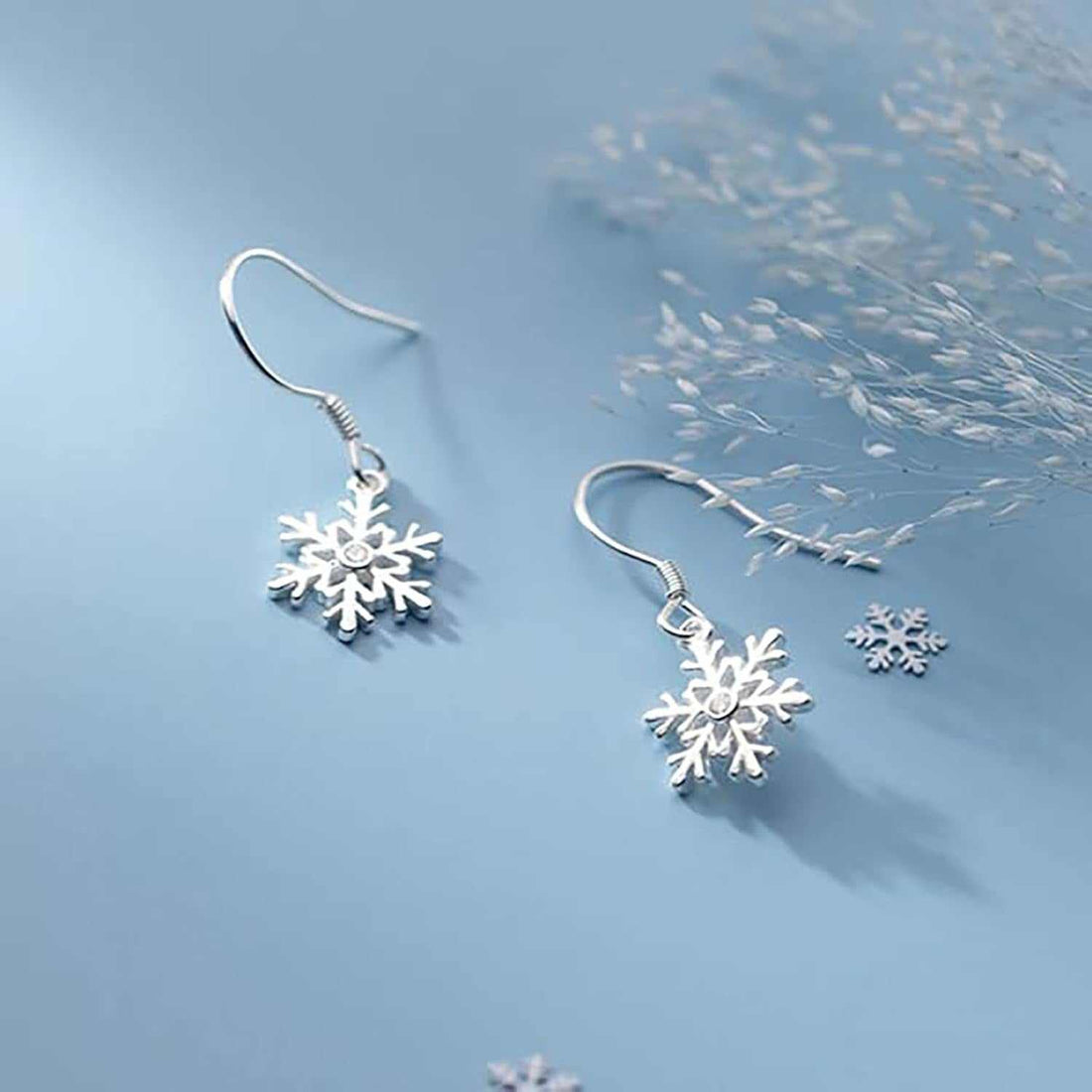 925 Sterling Silver Snowflake Earrings Drop for Women Christmas Small Snowflake Dangle Earrings