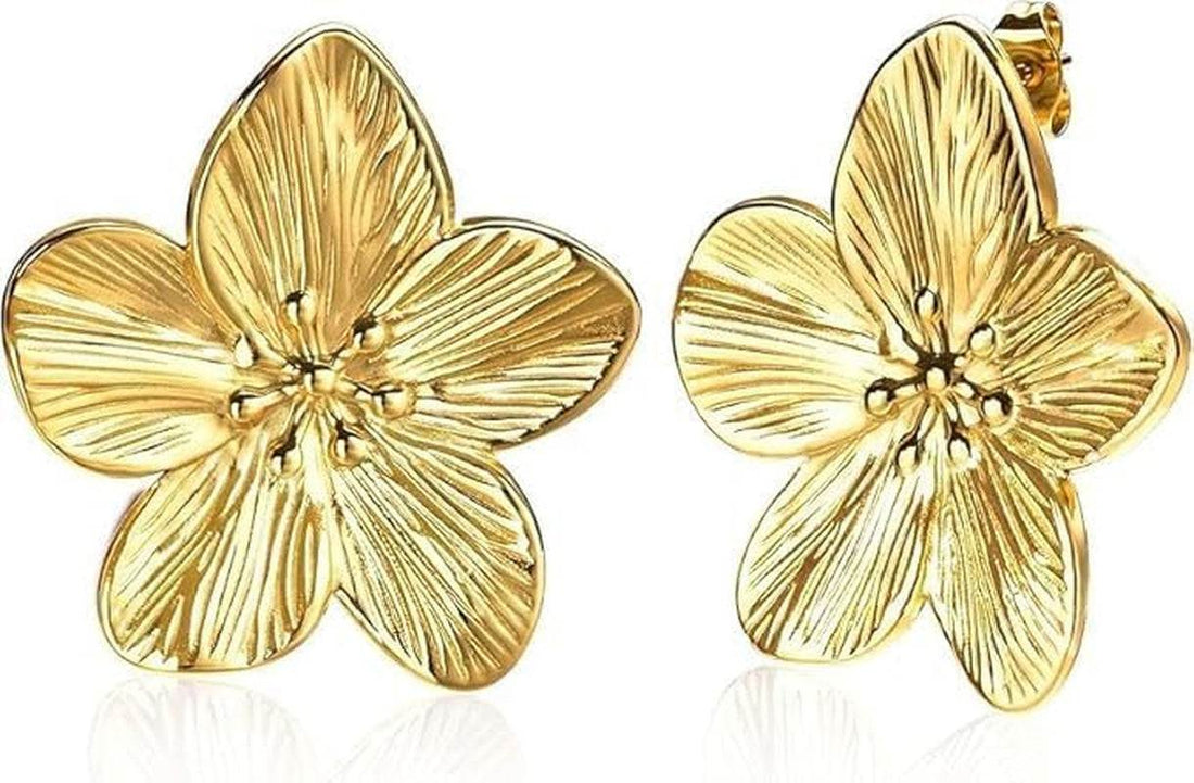 Gold Shell Earrings for Women, Beach Statement Earrings, Summer Sea Shell Jewelry, Elegant Vacation Gifts, Dainty Stud Earrings for Mother, Friend, Girlfriend (0.81 Inch)
